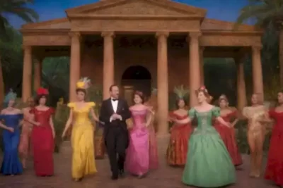 Actoras y actores en un vibrante escenario